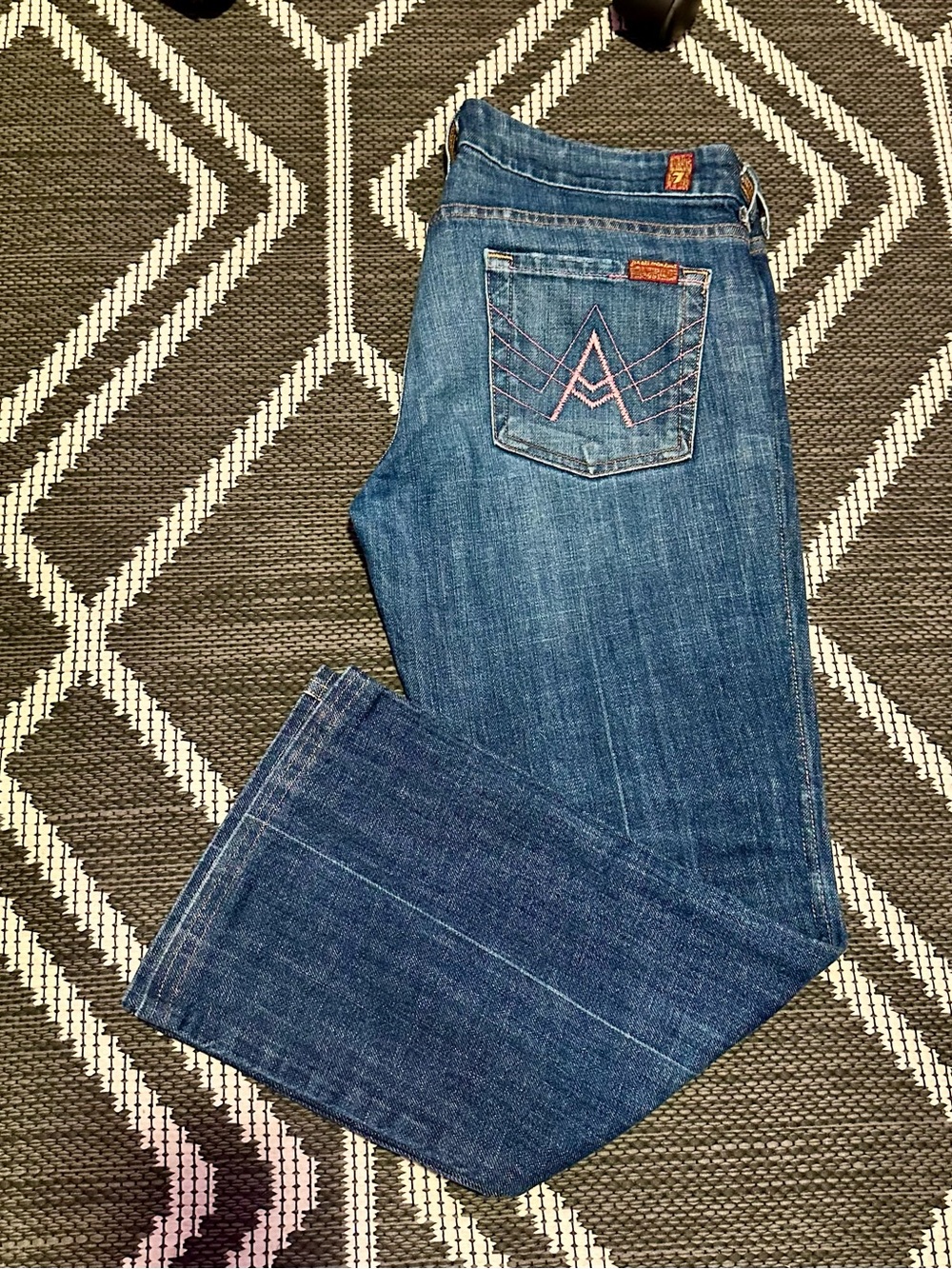 7 For All Mankind Womenโs vintage Y2K petite size 30 short